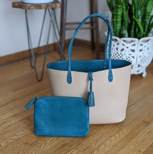 Reversible purse with clutch
